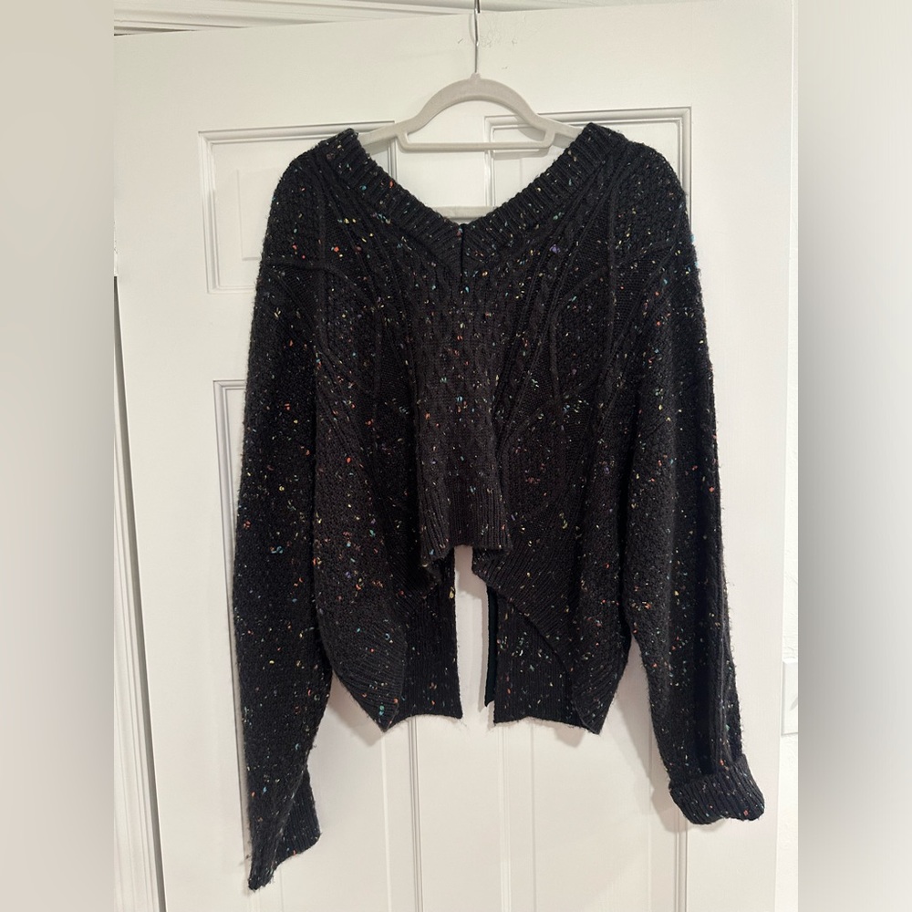 John + Jenn speckled Crop Sweater - Size L